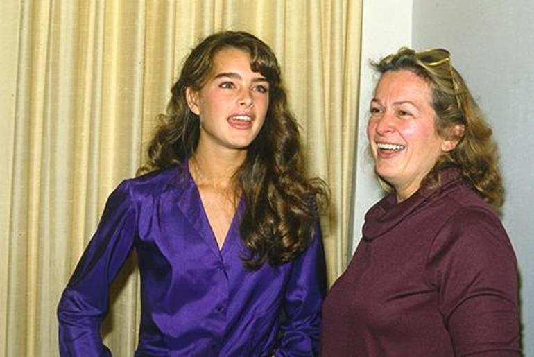 Brooke Shields: Geçmişe Dönüş ve Kızlarına Verdiği Öğütler