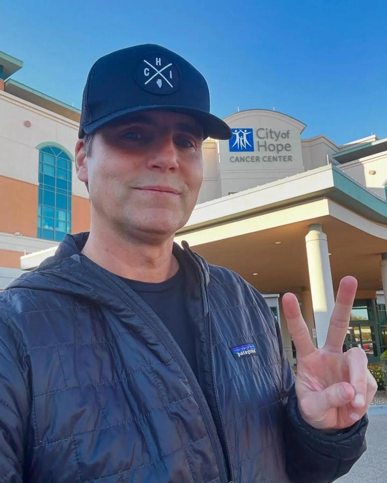 Colin Egglesfield'in Kanserle Mücadelesi ve Umut Dolu Mesajı