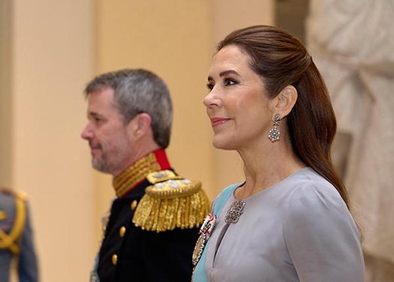 Danimarka Kraliçesi Margrethe'nin Tahtı Devretmesi ve Aile İlişkileri