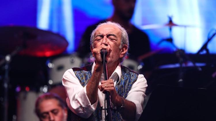 Edip Akbayram Yoğun Bakıma Kaldırıldı