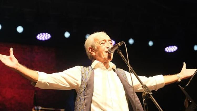 Edip Akbayram Kimdir?