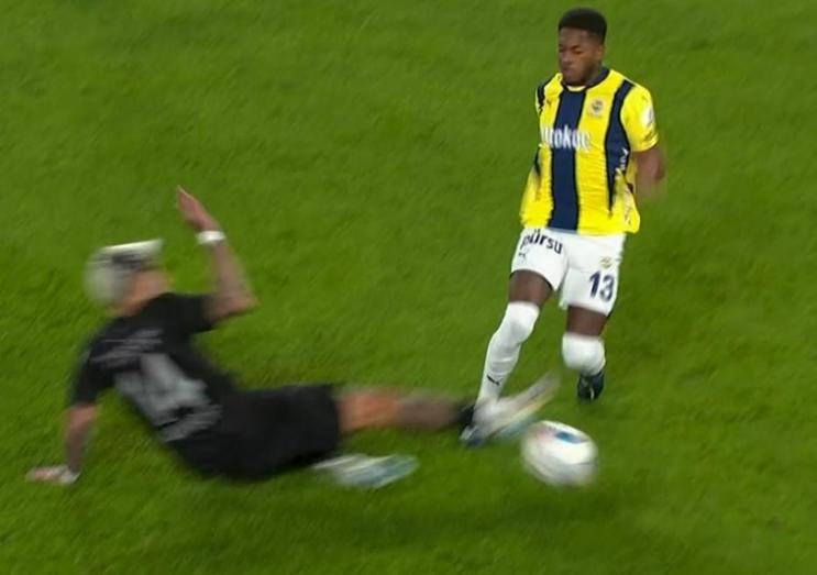 Fenerbahçe - Hatayspor Maçının Hakem Kararları Üzerine Değerlendirmeler