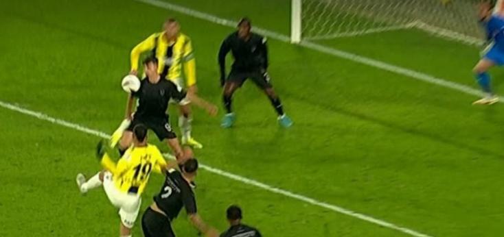Fenerbahçe - Hatayspor Maçındaki Hakem Kararları ve Değerlendirmeler