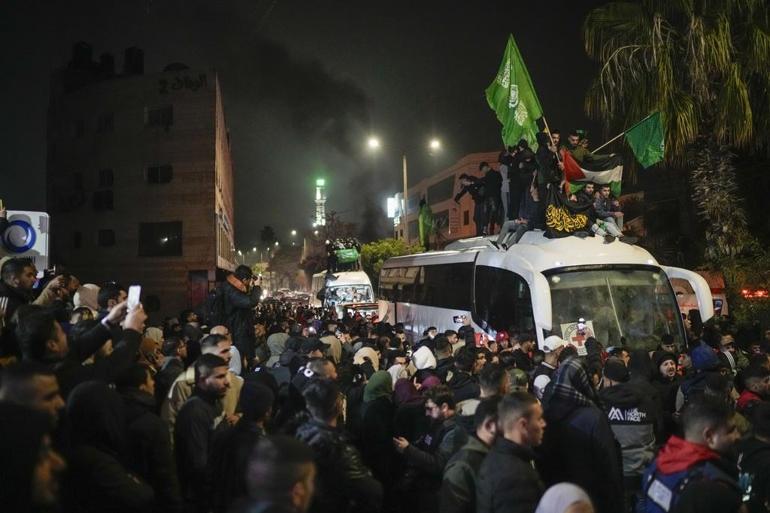 Ateşkesin İlk Gününde Serbest Bırakılan İsrailli Rehineler