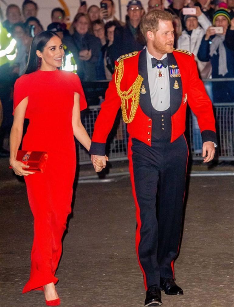 Harry ve Meghan'ın Kraliyet Hayatından Kaçışı ve Komşu Şikayetleri