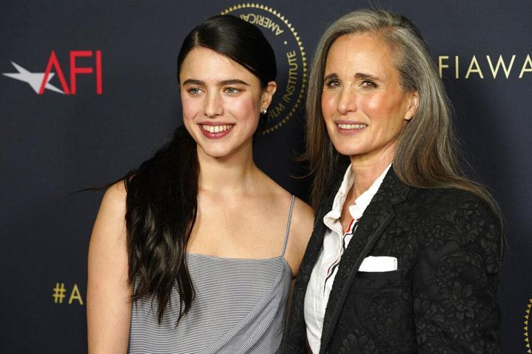 Genç Kuşak ve Andie MacDowell