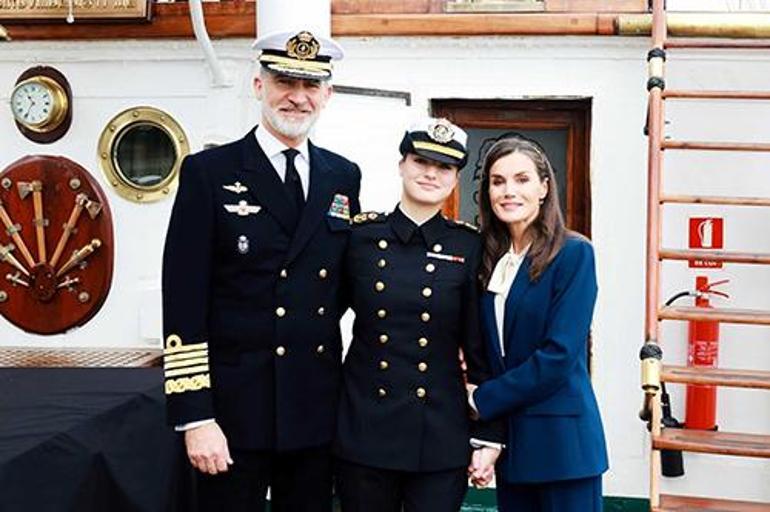 İspanya'nın Veliaht Prensesi Leonor'un Askerlik Eğitimi ve Geleceği