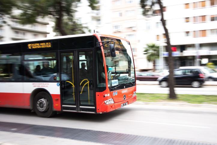 İzmir ESHOT Grevi: Ulaşımda Yaşanan Aksaklıklar ve Gelişmeler