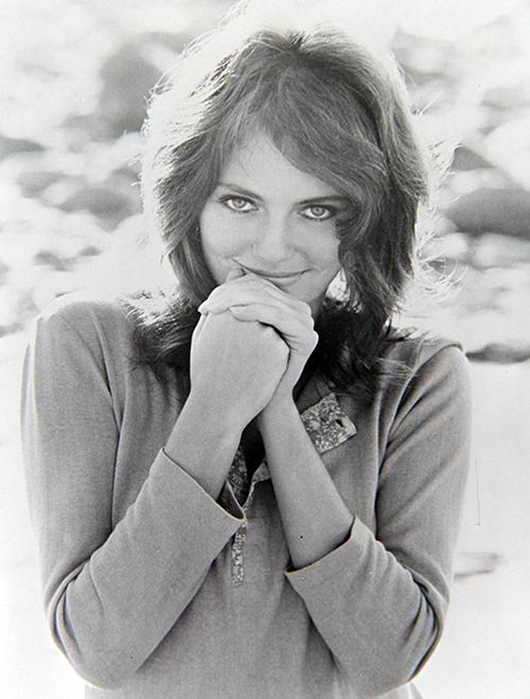 Jacqueline Bisset'in Hollywood Taciz Skandalları Üzerine Düşünceleri