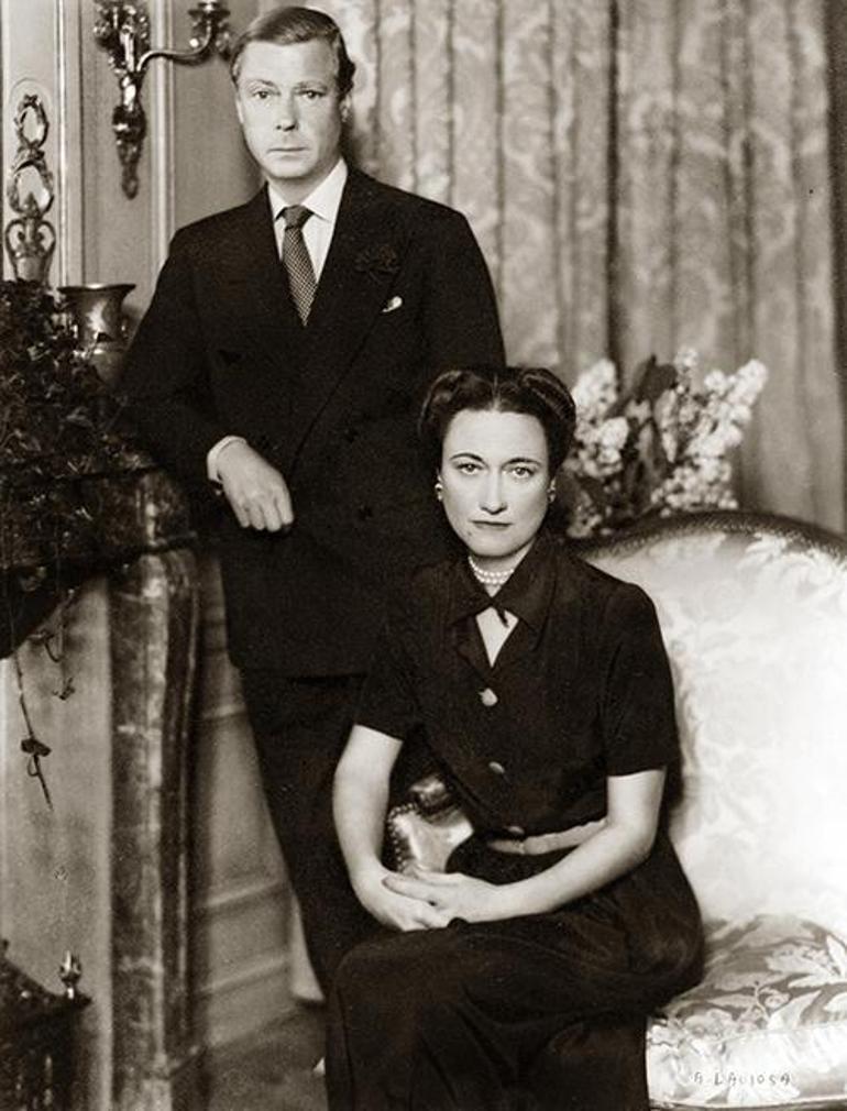 Joan Collins: Wallis Simpson'ı Canlandırmanın Heyecanı