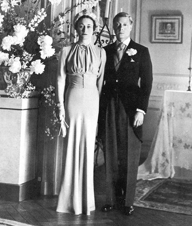 Joan Collins: Wallis Simpson'ı Canlandırmanın Heyecanı