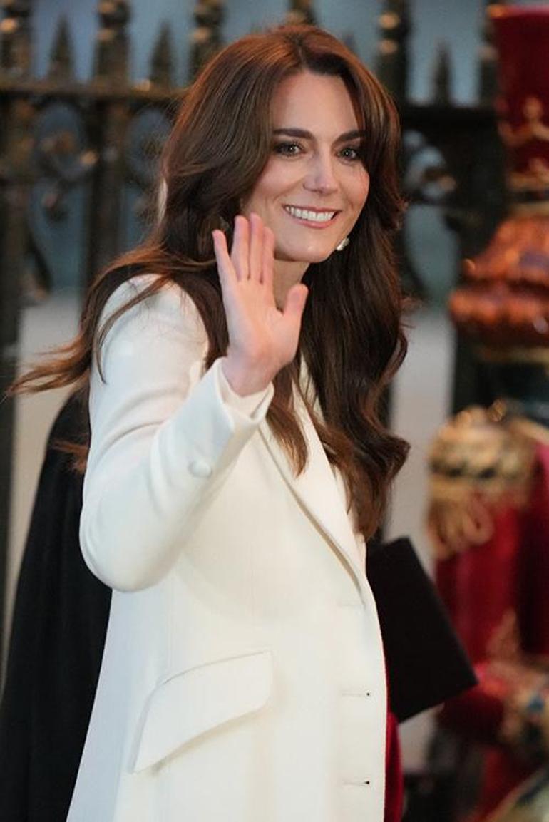 Kate Middleton'ın Moda Etkisi ve Kraliyet Hayatı