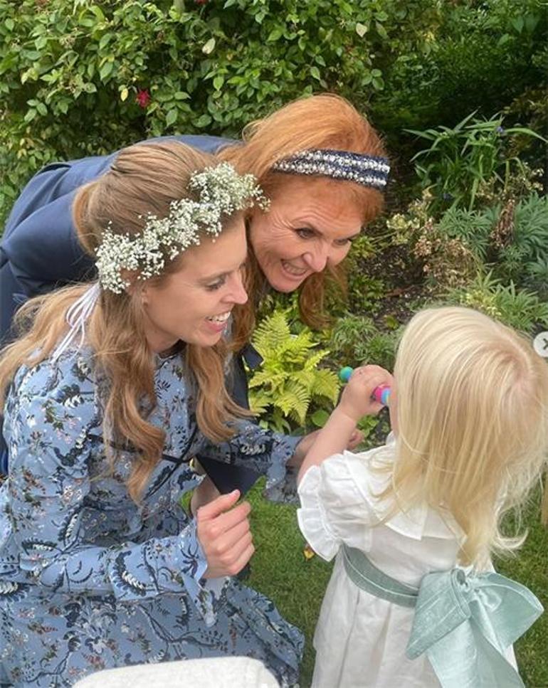 Kraliyet Ailesi'ne Yeni Üye: Prenses Beatrice'in Kızı Athena