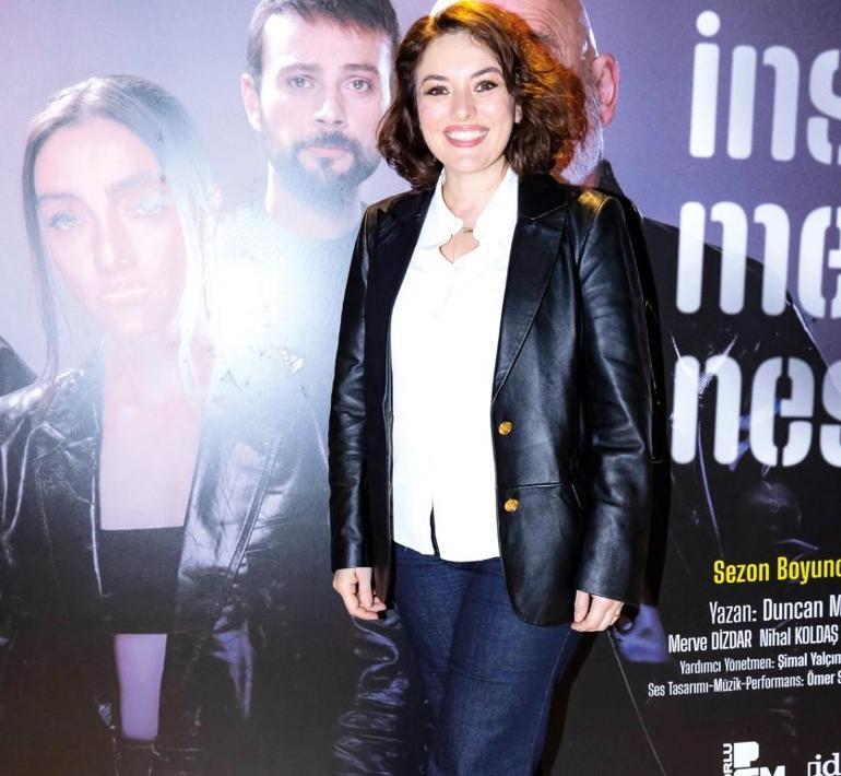 Ünlü İsimlerin Geceye Katılımı