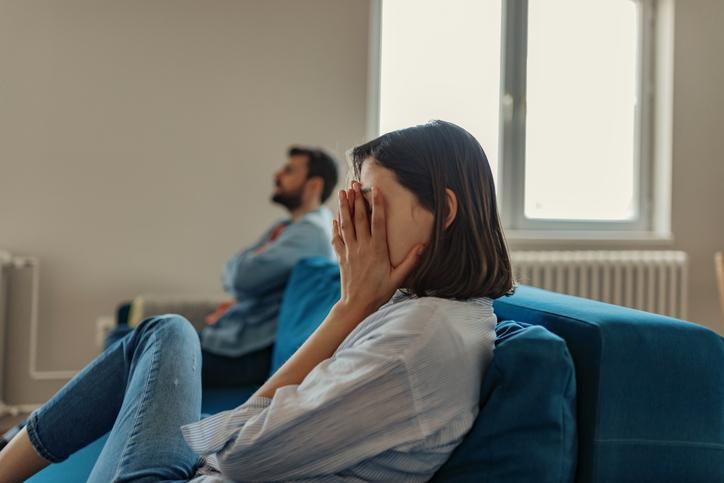 Mizokinezi: Rahatsız Edici Vücut Hareketleri ile Baş Etme Yöntemleri