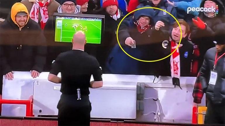 Taraftarların Hakem Protestosu: Nottingham Forest - Southampton Maçı