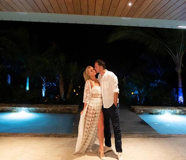 Paris Hilton ve Carter Reum: Mutlu Aile Hayatı