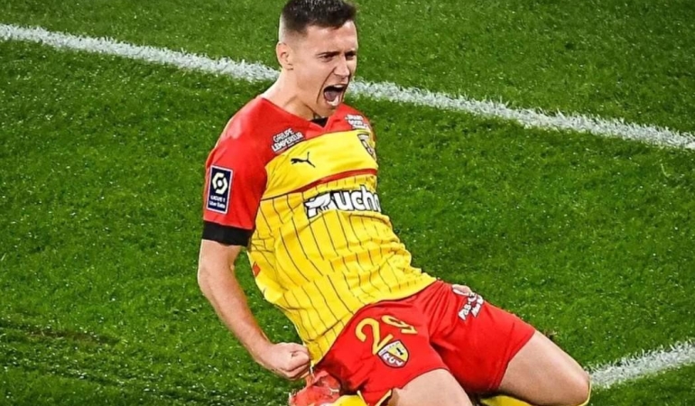 przemyslaw-frankowski-kimdir-nereli-kac-yasinda-galatasarayin-ilgilendigi-frankowski-hangi-gruplarda-oynadi-TfCnW7WJ.jpg
