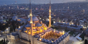 ramazan-ne-vakit-2025-ramazan-bayrami-birinci-iftar-ve-sahur-hangi-gun-8GWpPwJR.jpeg