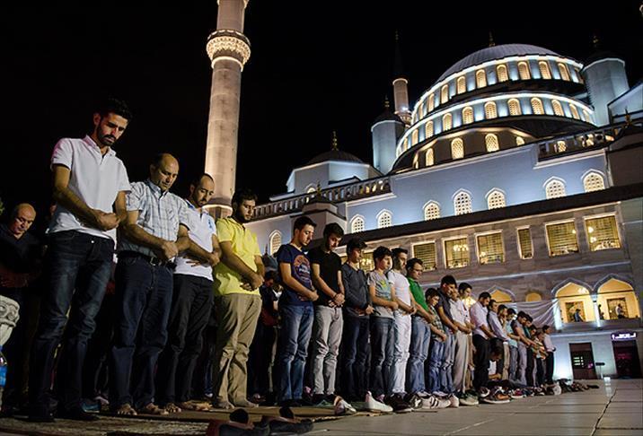 Regaip Kandili Namazı ve Kılınışı Hakkında Bilgiler