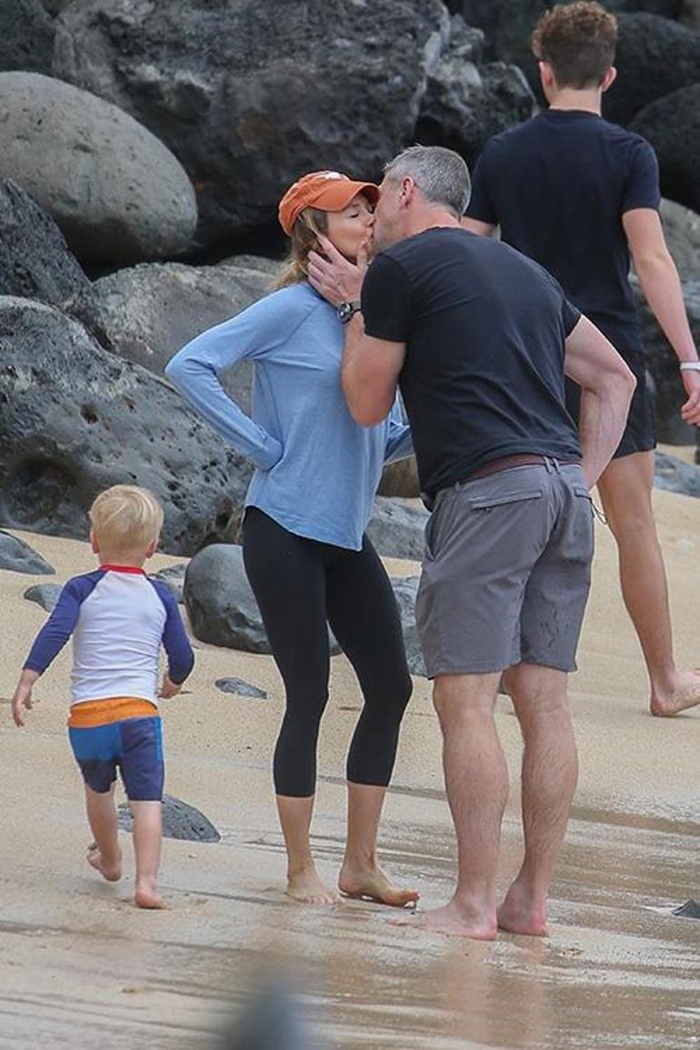 Renee Zellweger'in Aşk Hayatı ve Nişanlısı Ant Anstead ile Mutluluğu
