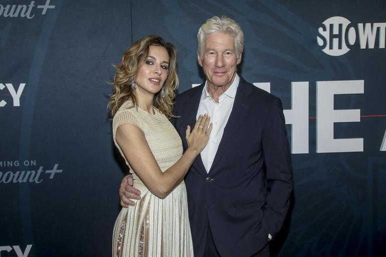 Richard Gere: Hem Oyunculuk Hem Aşk Hayatıyla Gündemde