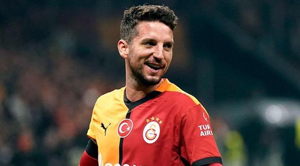 Süper Lig'de Transfer Hareketliliği: Fenerbahçe, Galatasaray ve Beşiktaş'ın Hamleleri