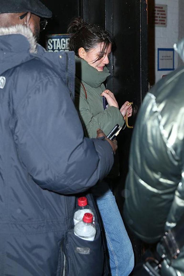 Suri Cruise'un Büyüme Hikayesi: Anne ve Babasıyla İlişkisi