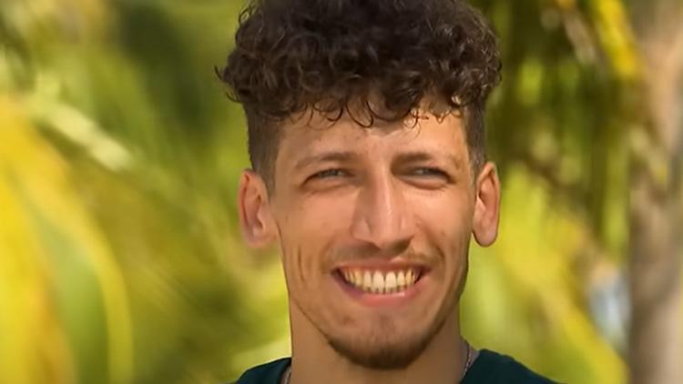 Survivor Batuhan Kimdir?