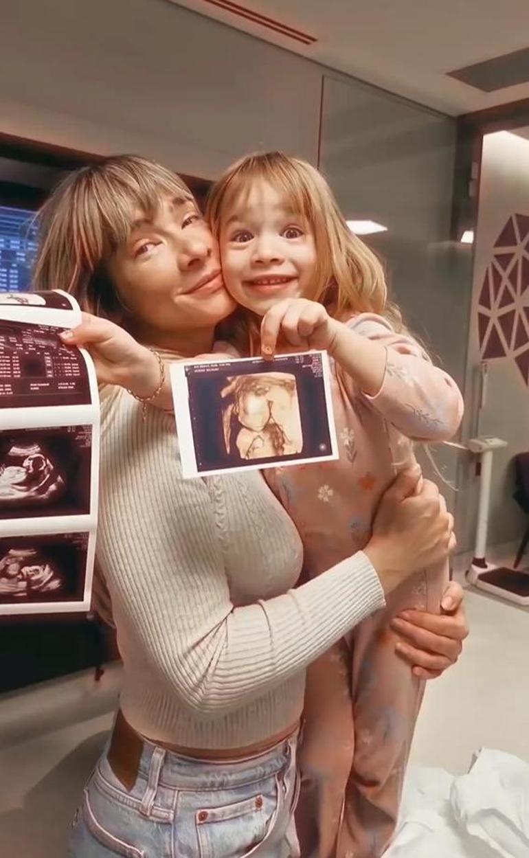 Ünlü İsimlerden Bebek Müjdeleri ve Hamilelik Paylaşımları