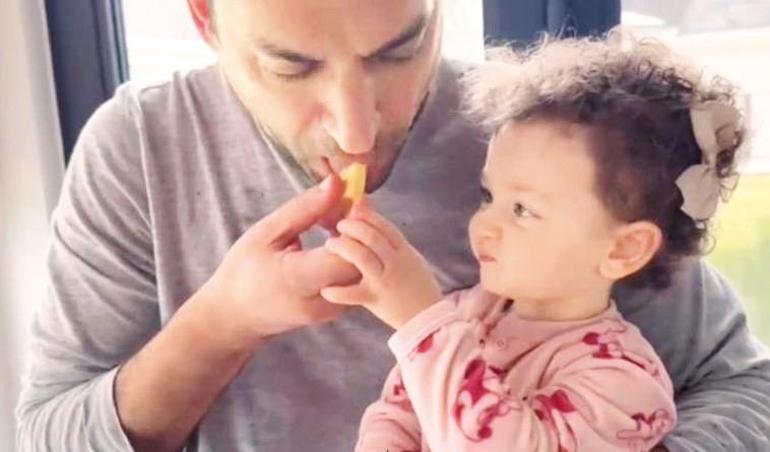 Ünlülerin Bebek Sevinçleri ve Aile Paylaşımları