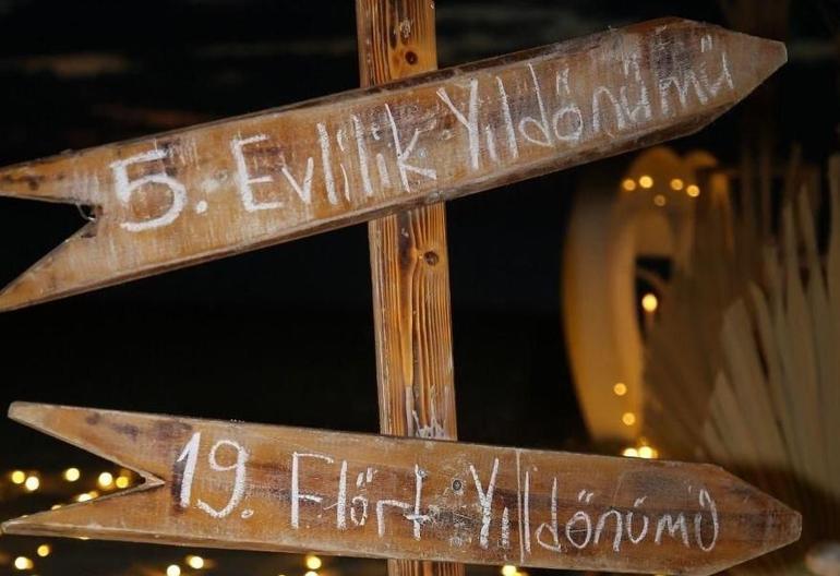 Ünlülerin Evlilik Hikayeleri ve Yıldönümü Kutlamaları