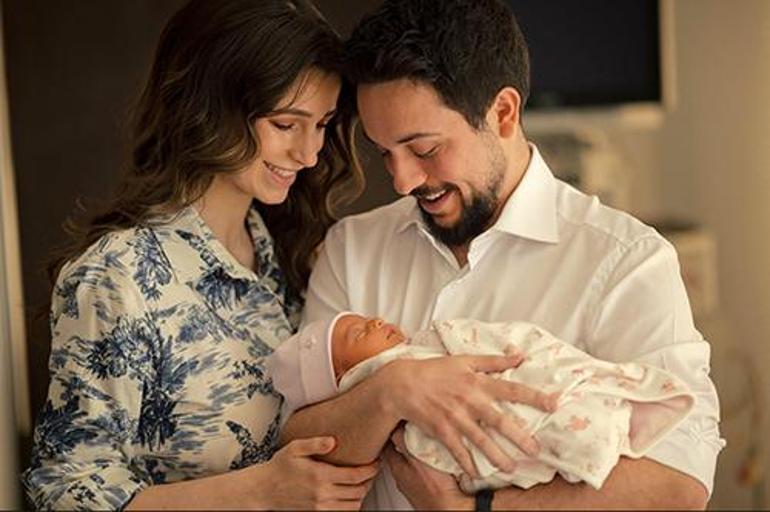 Kraliyet Ailelerinin İlk Bebeği: Minik İman