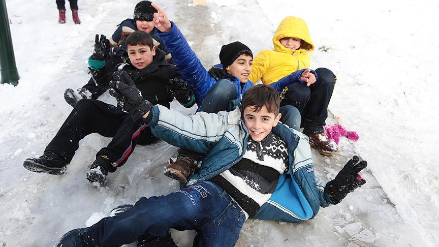 Yarın Okullar Tatil mi? (6 Şubat 2025)